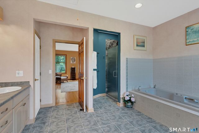 194 Quaker Farms Road, Oxford, CT 06478