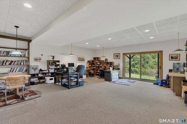 194 Quaker Farms Road, Oxford, CT 06478
