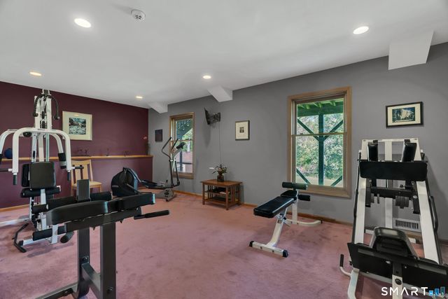 194 Quaker Farms Road, Oxford, CT 06478