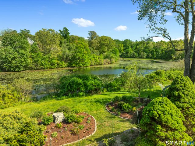 194 Quaker Farms Road, Oxford, CT 06478