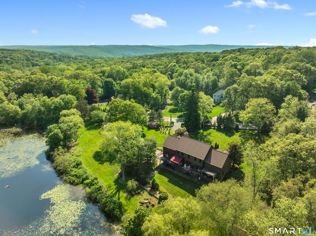 194 Quaker Farms Road, Oxford, CT 06478