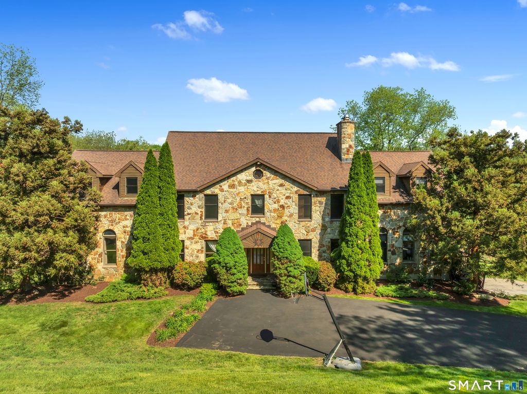 194 Quaker Farms Road, Oxford, CT 06478