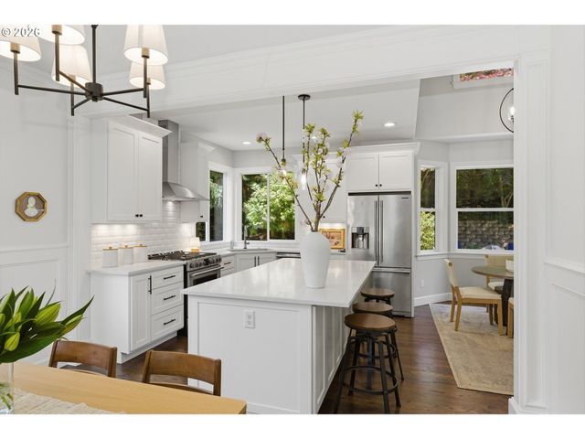 25700 KIMBERLY Dr, West Linn, OR 97068