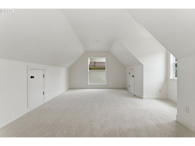 25700 KIMBERLY Dr, West Linn, OR 97068