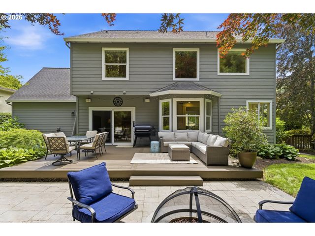 25700 KIMBERLY Dr, West Linn, OR 97068