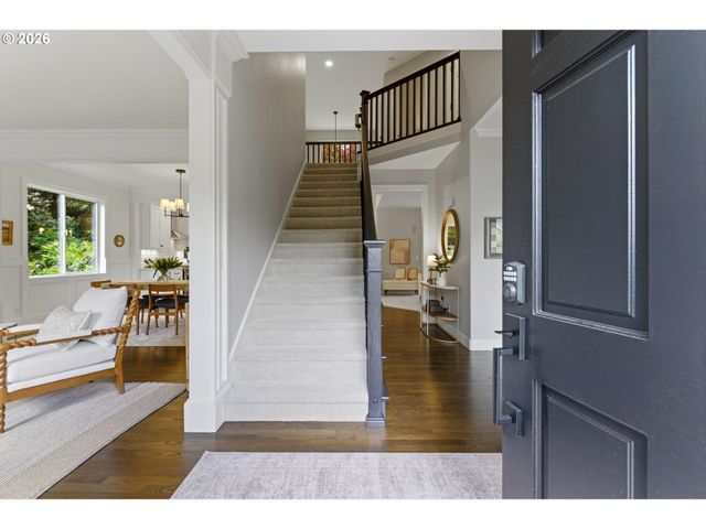 25700 KIMBERLY Dr, West Linn, OR 97068