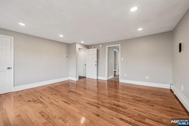 144 Union Street B, Ridgewood, NJ 07450