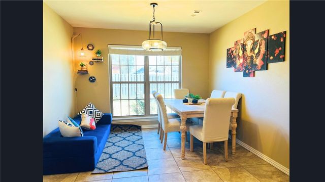 402 Arch Street, Bentonville, AR 72712