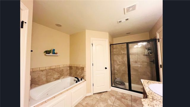 402 Arch Street, Bentonville, AR 72712