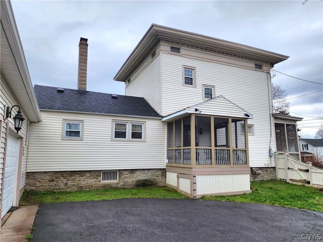 135 West Cayuga Street, Oswego, NY 13126