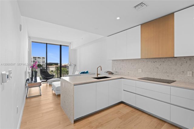 2678 Tigertail Ave 615, Miami, FL 33133