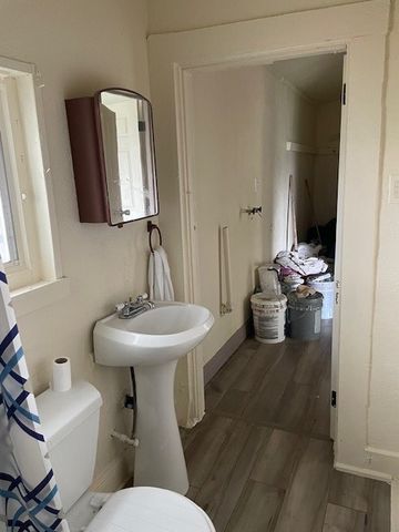 3650 Braniff St, Corpus Christi, TX 78405