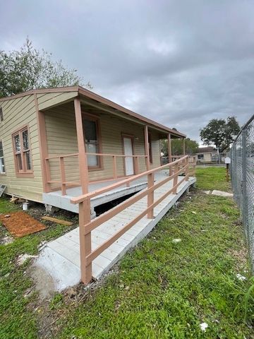 3650 Braniff St, Corpus Christi, TX 78405