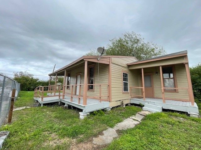 3650 Braniff St, Corpus Christi, TX 78405