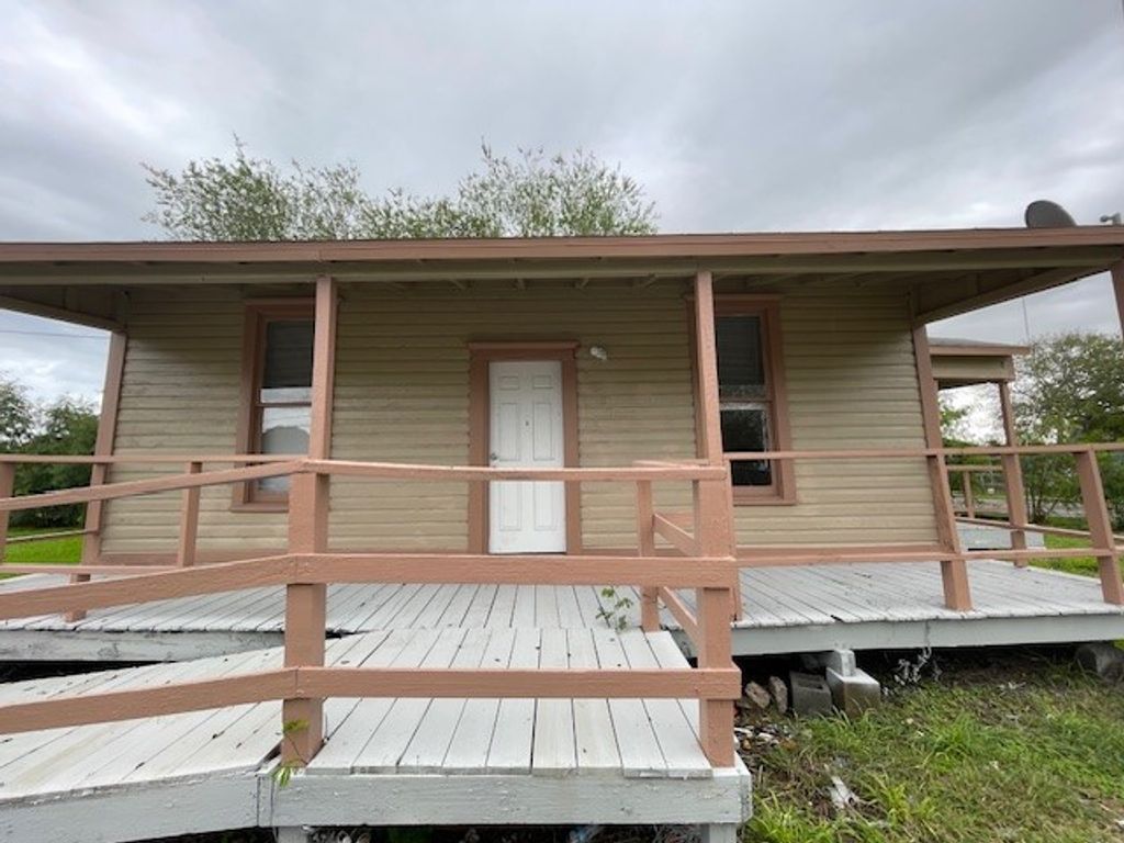 3650 Braniff St, Corpus Christi, TX 78405