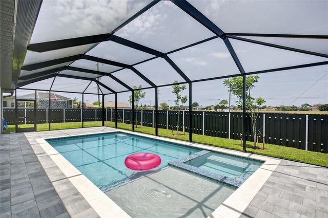 819 SW 16TH TERRACE, Cape Coral, FL 33991