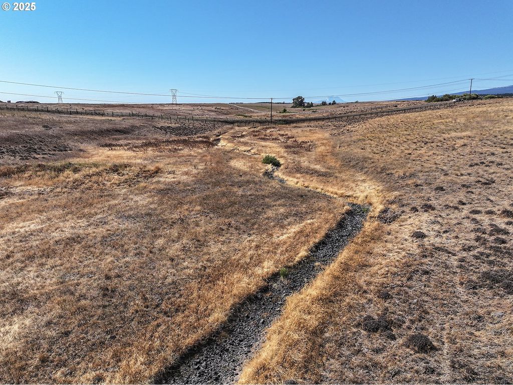 Image 12 of property listing at FENTON Ln, Goldendale, WA 98620