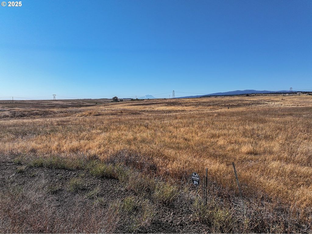 Image 14 of property listing at FENTON Ln, Goldendale, WA 98620