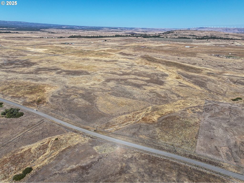 Image 8 of property listing at FENTON Ln, Goldendale, WA 98620