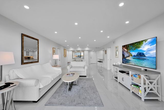 3300 S Ocean Boulevard 306n, Palm Beach, FL 33480