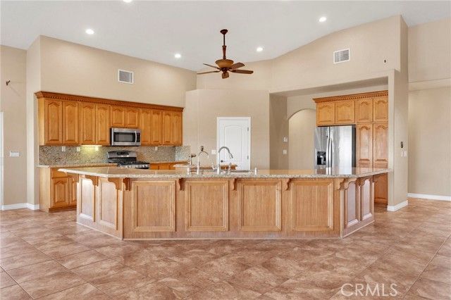 17412 Danbury Avenue, Hesperia, CA 92345