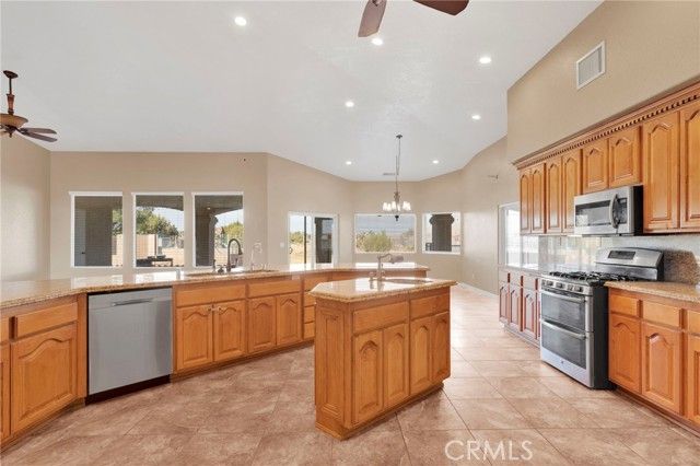 17412 Danbury Avenue, Hesperia, CA 92345