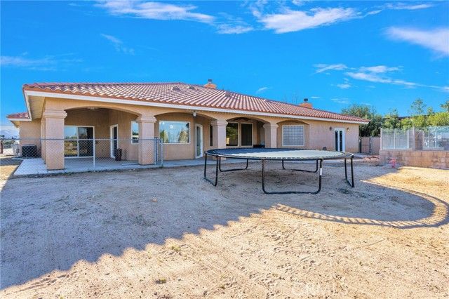 17412 Danbury Avenue, Hesperia, CA 92345