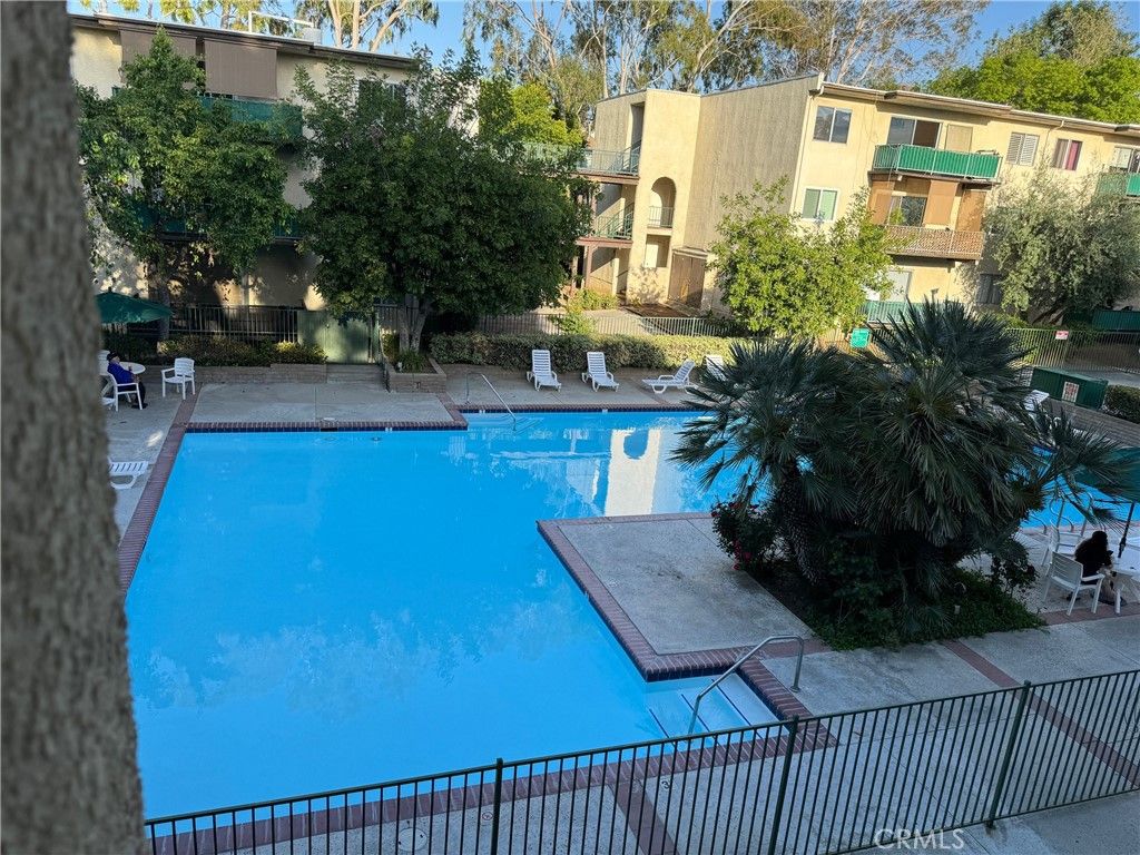 5460 White Oak, Encino, CA 91316 — photo 3