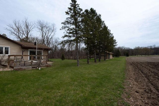 3377 N HACKBARTH ROADS, Janesville, WI 53548