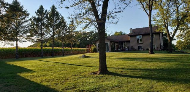 3377 N HACKBARTH ROADS, Janesville, WI 53548