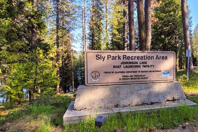 5015 Shooting Star Rd, Pollock Pines, CA 95726