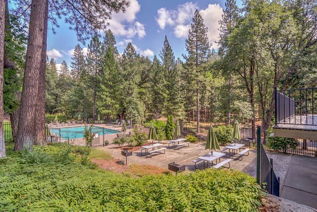 5015 Shooting Star Rd, Pollock Pines, CA 95726