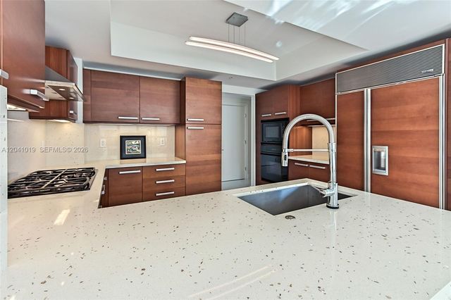 3535 S OCEAN DR 705, Hollywood, FL 33019