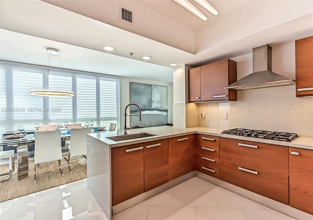 3535 S OCEAN DR 705, Hollywood, FL 33019