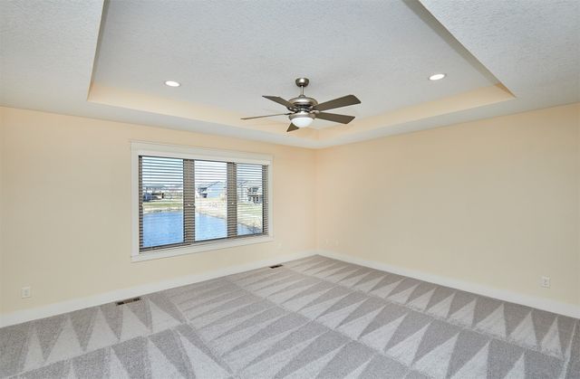 2100 NW Prairie Creek Drive, Grimes, IA 50111