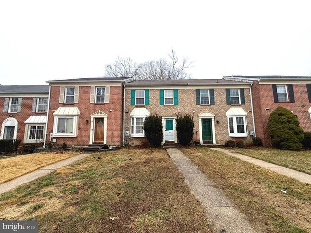 12 ISLAND RUN CT, Baltimore, MD 21228