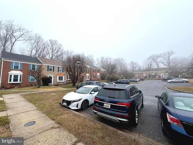 12 ISLAND RUN CT, Baltimore, MD 21228