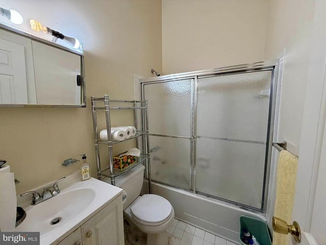 12 ISLAND RUN CT, Baltimore, MD 21228