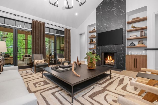 3341 Gaslight Lane, Saugatuck Twp, MI 49453