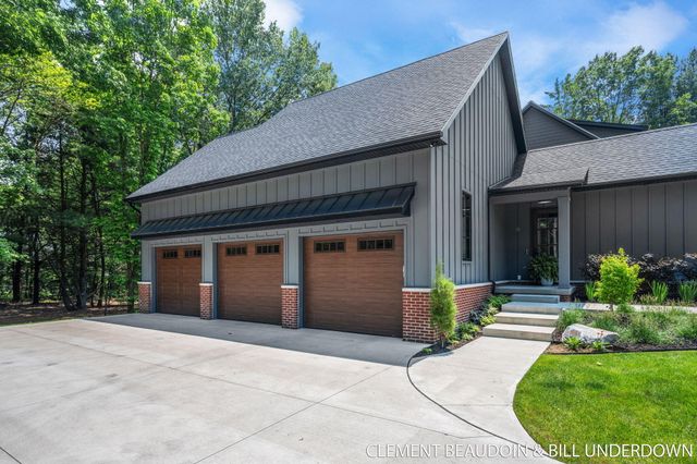 3341 Gaslight Lane, Saugatuck Twp, MI 49453
