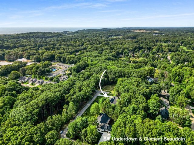 3341 Gaslight Lane, Saugatuck Twp, MI 49453