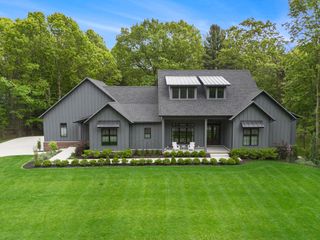 3341 Gaslight Lane, Saugatuck Twp, MI 49453