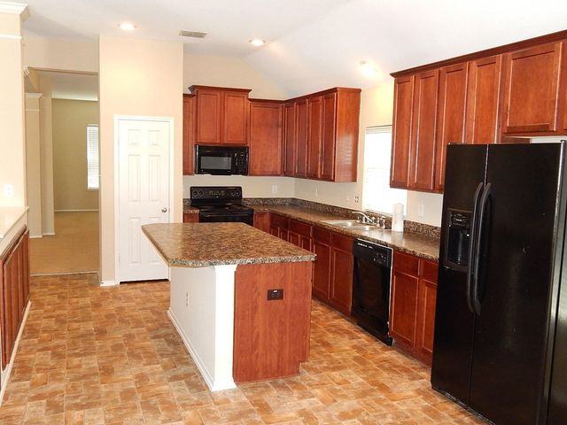 1112 Kimbro Drive, Forney, TX 75126