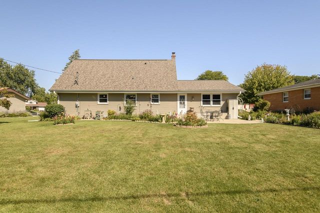 W181N8243 Destiny DRIVE, Menomonee Falls, WI 53051