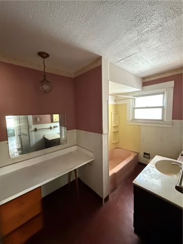 1714 Victoria Avenue, Arnold, PA 15068