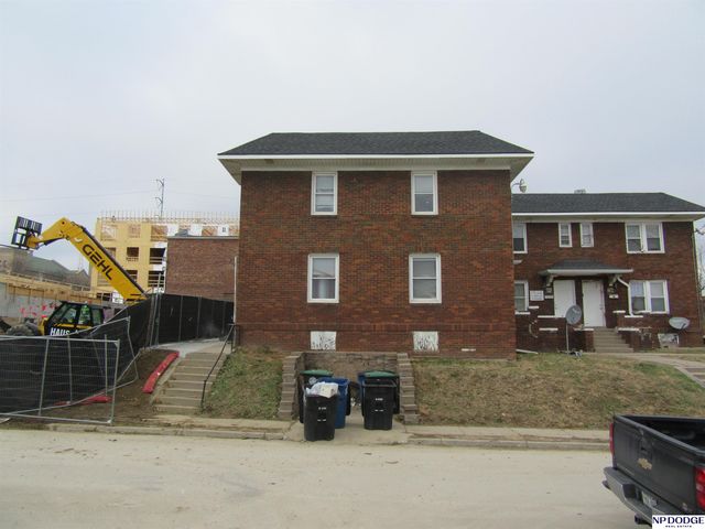 818 S 26th Street, Omaha, NE 68105