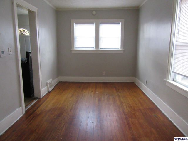 818 S 26th Street, Omaha, NE 68105