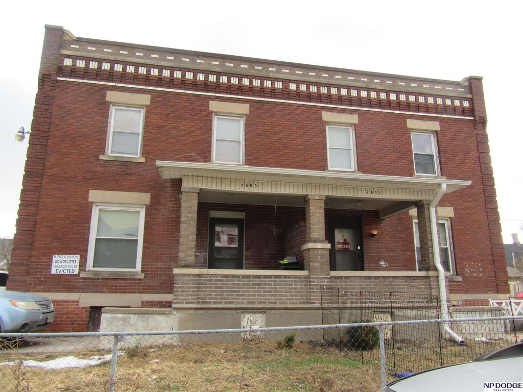 818 S 26th Street, Omaha, NE 68105