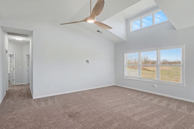 1017 Kennedy Ln, Cottontown, TN 37048