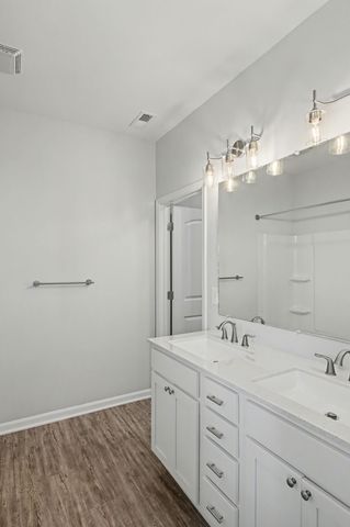 1017 Kennedy Ln, Cottontown, TN 37048